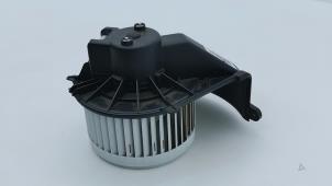 Gebruikte Kachel Ventilatiemotor Renault Master III (MA/MB/MC/MD/MH/MF/MG/MH) 2.3 dCi 135 16V FWD Prijs € 59,29 Inclusief btw aangeboden door Automaterialen Ronald Morien B.V.