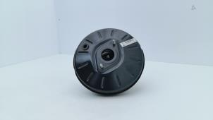 Gebruikte Rembooster Renault Clio IV Estate/Grandtour (7R) 0.9 Energy TCE 90 12V Prijs € 35,00 Margeregeling aangeboden door Automaterialen Ronald Morien B.V.