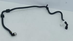 Nieuwe Brandstofleiding Volkswagen Golf VIII (CD1) 1.0 eTSI 12V Prijs € 40,00 Inclusief btw aangeboden door Automaterialen Ronald Morien B.V.