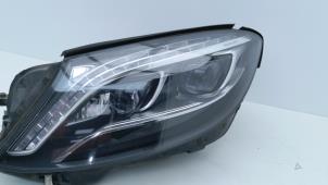Gebruikte Linker Koplamp Mercedes S (222.0/222.1) 3.0 S-350 BlueTEC, S-350d 24V Prijs € 795,00 Margeregeling aangeboden door Automaterialen Ronald Morien B.V.