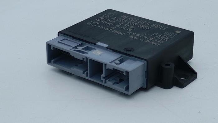 PDC Module van een Mercedes-Benz S (222.0/222.1) 3.0 S-350 BlueTEC, S-350d 24V 2016