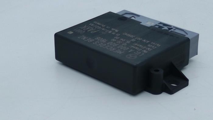 PDC Module van een Mercedes-Benz S (222.0/222.1) 3.0 S-350 BlueTEC, S-350d 24V 2016