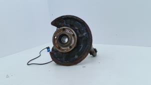 Gebruikte Fusee rechts-achter Mercedes A-Klasse AMG (W176) 2.0 A-45 AMG Turbo 16V 4-Matic Prijs € 165,00 Margeregeling aangeboden door Automaterialen Ronald Morien B.V.