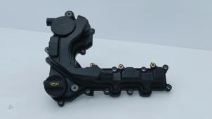 Gebruikte Kleppendeksel Peugeot 308 SW (L4/L9/LC/LJ/LR) 1.2 12V e-THP PureTech 130 Prijs € 75,00 Margeregeling aangeboden door Automaterialen Ronald Morien B.V.