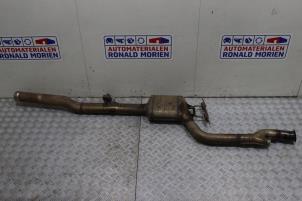 Gebruikte Uitlaat Middendemper Mercedes S (222.0/222.1) 3.0 S-350 BlueTEC, S-350d 24V Prijs € 295,00 Margeregeling aangeboden door Automaterialen Ronald Morien B.V.