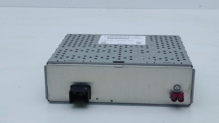 Gebruikte DAB module Mercedes S (222.0/222.1) 3.0 S-350 BlueTEC, S-350d 24V Prijs € 95,00 Margeregeling aangeboden door Automaterialen Ronald Morien B.V.