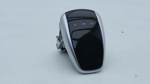 Gebruikte MMI schakelaar Mercedes S (222.0/222.1) 3.0 S-350 BlueTEC, S-350d 24V Prijs € 125,00 Margeregeling aangeboden door Automaterialen Ronald Morien B.V.