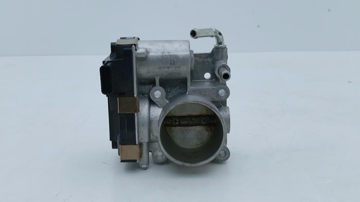 Gebruikte Gasklephuis Renault Clio V (RJAB) 1.6 E-Tech 145 16V Prijs € 125,00 Margeregeling aangeboden door Automaterialen Ronald Morien B.V.