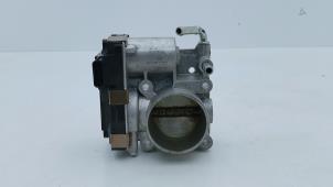 Gebruikte Gasklephuis Renault Clio V (RJAB) 1.6 E-Tech 145 16V Prijs € 125,00 Margeregeling aangeboden door Automaterialen Ronald Morien B.V.