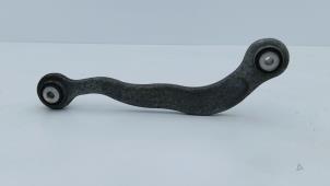 Gebruikte Draagarm rechts-achter Mercedes S (222.0/222.1) 3.0 S-350 BlueTEC, S-350d 24V Prijs € 49,00 Margeregeling aangeboden door Automaterialen Ronald Morien B.V.