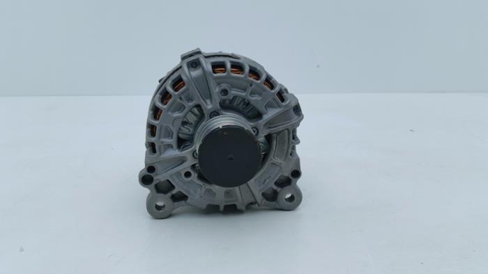 Dynamo van een Volkswagen Crafter (SY) 2.0 TDI RWD 2024