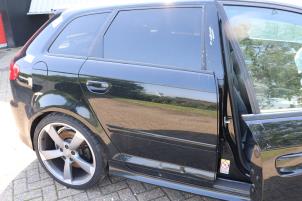 Gebruikte Deur 4Deurs rechts-achter Audi RS 3 Sportback (8PA) 2.5 TFSI 20V Quattro Prijs € 49,00 Margeregeling aangeboden door Automaterialen Ronald Morien B.V.