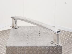 Gebruikte Bumperbalk achter Opel Crossland X/Crossland 1.2 12V LPG Prijs € 30,00 Margeregeling aangeboden door Automaterialen Ronald Morien B.V.