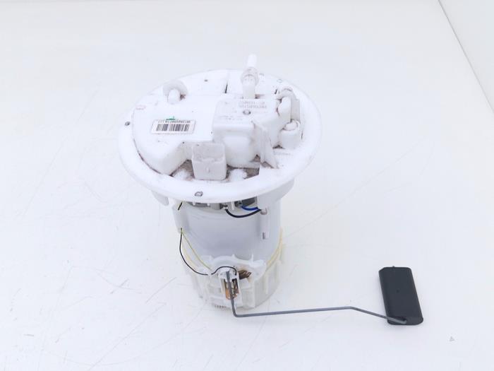 Gebruikte Tank element Pomp Opel Crossland X/Crossland 1.2 12V LPG Prijs € 45,00 Margeregeling aangeboden door Automaterialen Ronald Morien B.V.