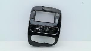 Gebruikte Dashboard deel Renault Clio IV Estate/Grandtour (7R) 0.9 Energy TCE 90 12V Prijs € 129,00 Margeregeling aangeboden door Automaterialen Ronald Morien B.V.