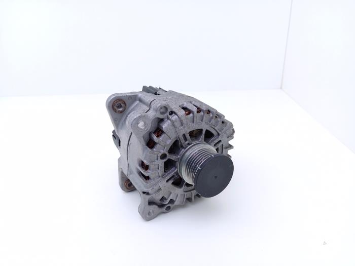 Gebruikte Dynamo Audi A6 (C7) 2.0 TDI 16V Quattro Prijs € 85,00 Inclusief btw aangeboden door Automaterialen Ronald Morien B.V.