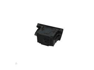 Gebruikte Cassettedeck (diversen) Volkswagen Corrado 1.8 G60 Prijs € 75,00 Margeregeling aangeboden door Automaterialen Ronald Morien B.V.