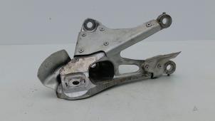 Gebruikte Motorsteun BMW M4 (F82) M4 3.0 24V TwinPower Turbo Prijs € 29,00 Margeregeling aangeboden door Automaterialen Ronald Morien B.V.