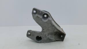 Gebruikte Motorsteun BMW M4 (F82) M4 3.0 24V TwinPower Turbo Prijs € 29,00 Margeregeling aangeboden door Automaterialen Ronald Morien B.V.