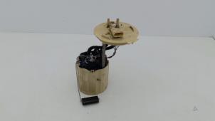 Gebruikte Tank element Pomp Opel Astra J Sports Tourer (PD8/PE8/PF8) 1.7 CDTi 16V Prijs € 75,00 Margeregeling aangeboden door Automaterialen Ronald Morien B.V.