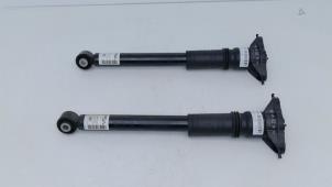 Gebruikte Schokdemper set Opel Mokka Mokka-e, Electric 50 kWh Prijs € 75,00 Margeregeling aangeboden door Automaterialen Ronald Morien B.V.