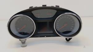 Gebruikte Instrumentenpaneel Opel Astra K 1.0 Turbo 12V Prijs € 125,00 Margeregeling aangeboden door Automaterialen Ronald Morien B.V.