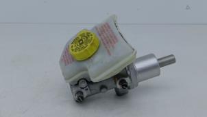 Gebruikte Hoofdremcilinder Bentley Continental GT 4.0 V8 S 32V Prijs € 145,00 Margeregeling aangeboden door Automaterialen Ronald Morien B.V.