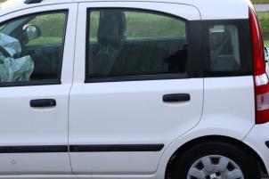 Gebruikte Deur 4Deurs links-achter Fiat Panda (169) 1.2, Classic Prijs € 95,00 Margeregeling aangeboden door Automaterialen Ronald Morien B.V.