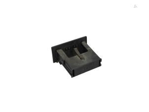 Gebruikte Asbak voor Volkswagen Corrado 2.8 VR6 Prijs € 35,00 Margeregeling aangeboden door Automaterialen Ronald Morien B.V.