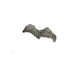 Gebruikte Dynamosteun boven Volkswagen Corrado 2.8 VR6 Prijs € 25,00 Margeregeling aangeboden door Automaterialen Ronald Morien B.V.