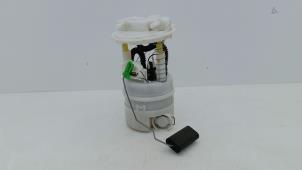 Gebruikte Benzinepomp Renault Clio IV Estate/Grandtour (7R) 0.9 Energy TCE 90 12V Prijs € 59,29 Inclusief btw aangeboden door Automaterialen Ronald Morien B.V.