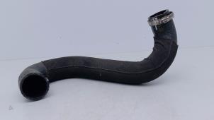 Gebruikte Intercooler Slang Audi A4 Quattro (B9) 2.0 TFSI 16V Prijs € 48,40 Inclusief btw aangeboden door Automaterialen Ronald Morien B.V.