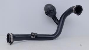 Gebruikte Intercooler Buis Audi A4 Quattro (B9) 2.0 TFSI 16V Prijs € 78,65 Inclusief btw aangeboden door Automaterialen Ronald Morien B.V.