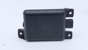 Gebruikte Dode hoek sensor Suzuki SX4 S-Cross (JY) 1.4 Booster Jet Turbo 16V SHVS Prijs € 349,00 Margeregeling aangeboden door Automaterialen Ronald Morien B.V.