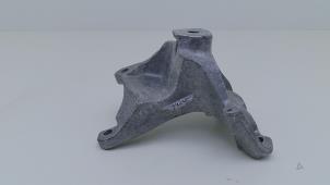 Gebruikte Motorsteun Audi RS7 Sportback (4GA/4GF) 4.0 V8 TFSI Performance 32V Prijs € 20,00 Inclusief btw aangeboden door Automaterialen Ronald Morien B.V.