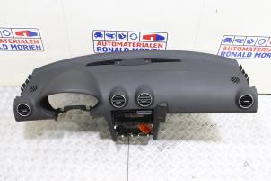 Gebruikte Dashboard Audi A3 Sportback (8PA) 2.0 TDI DPF Prijs € 125,00 Margeregeling aangeboden door Automaterialen Ronald Morien B.V.