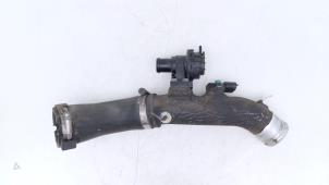 Gebruikte Intercooler Buis Kia Ceed Sportswagon (CDF) 1.4 T-GDI 16V Prijs € 85,00 Margeregeling aangeboden door Automaterialen Ronald Morien B.V.