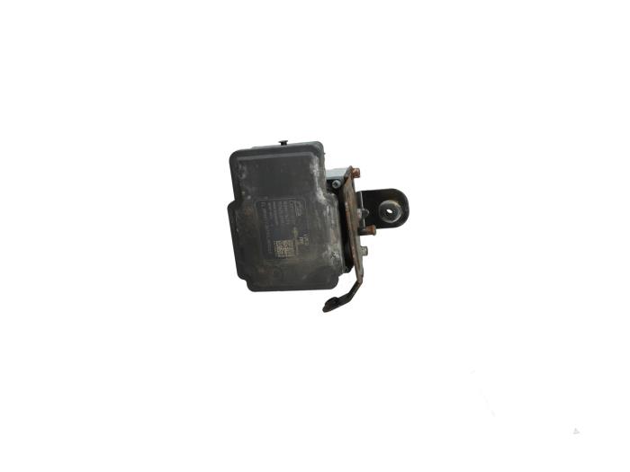 Gebruikte ABS Pomp Opel Combo 1.6 CDTI 16V Prijs € 95,00 Inclusief btw aangeboden door Automaterialen Ronald Morien B.V.