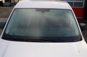 Gebruikte Ruit voor Volkswagen Caddy Cargo V (SBA/SBH) 2.0 TDI BlueMotionTechnology Prijs € 225,00 Inclusief btw aangeboden door Automaterialen Ronald Morien B.V.