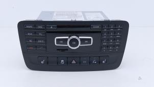 Gebruikte Radio CD Speler Mercedes CLA AMG (117.3) 2.0 CLA-45 AMG Turbo 16V Prijs € 350,00 Margeregeling aangeboden door Automaterialen Ronald Morien B.V.