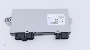 Gebruikte Deur module BMW M5 (F10) 4.4 V8 32V TwinPower Turbo Prijs € 125,00 Margeregeling aangeboden door Automaterialen Ronald Morien B.V.