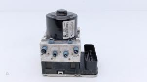 Gebruikte ABS Pomp BMW M5 (F10) 4.4 V8 32V TwinPower Turbo Prijs € 395,00 Margeregeling aangeboden door Automaterialen Ronald Morien B.V.