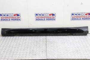 Gebruikte Sideskirt links BMW X1 (E84) sDrive 20i 2.0 16V Twin Power Turbo Prijs € 65,00 Margeregeling aangeboden door Automaterialen Ronald Morien B.V.