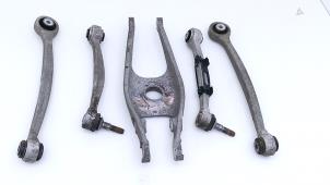 Gebruikte Draagarm set BMW M4 (F83) 3.0 24V TwinPower Turbo Prijs € 245,00 Margeregeling aangeboden door Automaterialen Ronald Morien B.V.