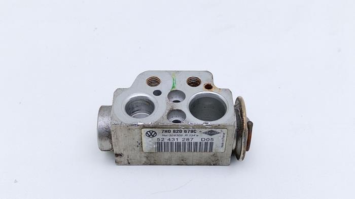Gebruikte Expansieklep airco Volkswagen Transporter/Caravelle T5 2.0 TDI DRF Prijs € 45,00 Margeregeling aangeboden door Automaterialen Ronald Morien B.V.