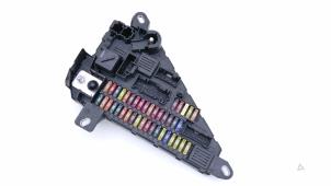 Gebruikte Zekeringkast BMW M6 (E64) 5.0 V10 40V Prijs € 95,00 Margeregeling aangeboden door Automaterialen Ronald Morien B.V.