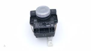 Gebruikte MMI schakelaar Mercedes C-Klasse AMG (W204) 6.2 C-63 AMG V8 32V Prijs € 95,00 Margeregeling aangeboden door Automaterialen Ronald Morien B.V.