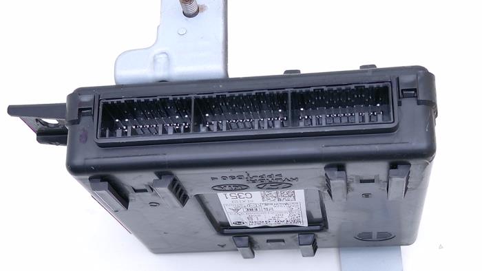 Computer Body Control van een Kia Picanto (JA) 1.0 DPi 12V 2023