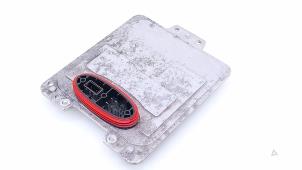 Gebruikte Xenon module Porsche Cayenne II (92A) 3.0 D V6 24V Prijs € 195,00 Margeregeling aangeboden door Automaterialen Ronald Morien B.V.