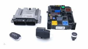 Gebruikte Computer Motormanagement Peugeot 208 II (UB/UH/UP) 1.2 Vti 12V PureTech 100 Prijs € 425,00 Inclusief btw aangeboden door Automaterialen Ronald Morien B.V.